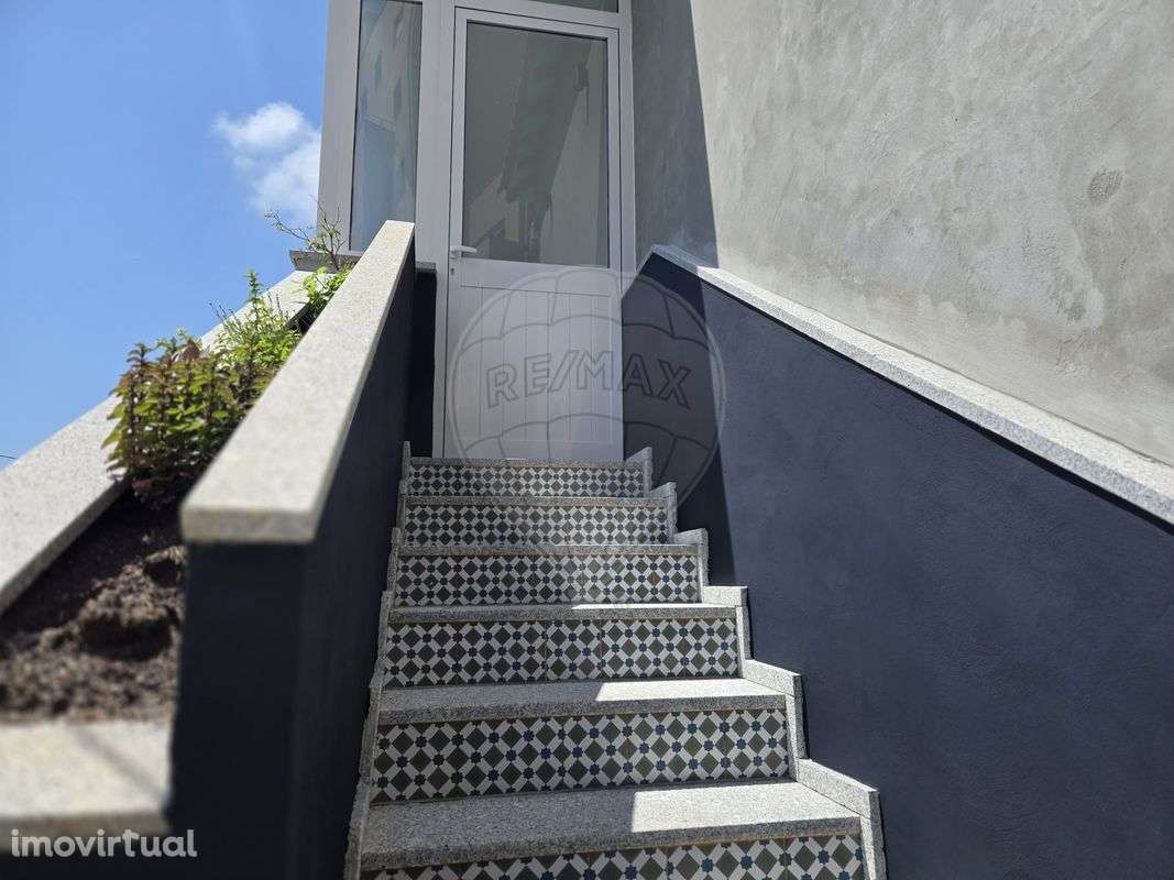 Moradia T2 para venda - Grande imagem: 2/15