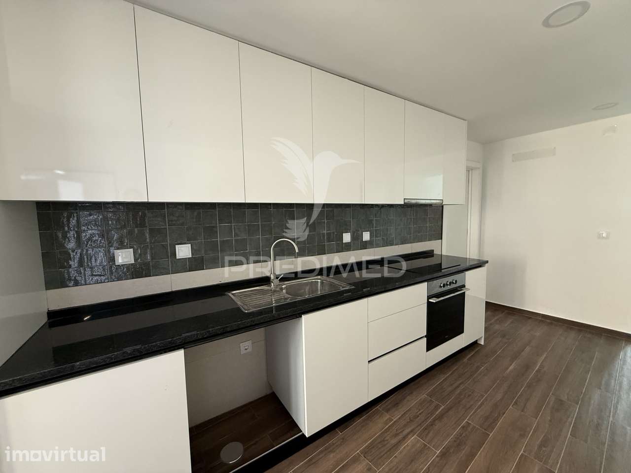 Apartamento T1 com Logradouro - Alcanena - Grande imagem: 2/23