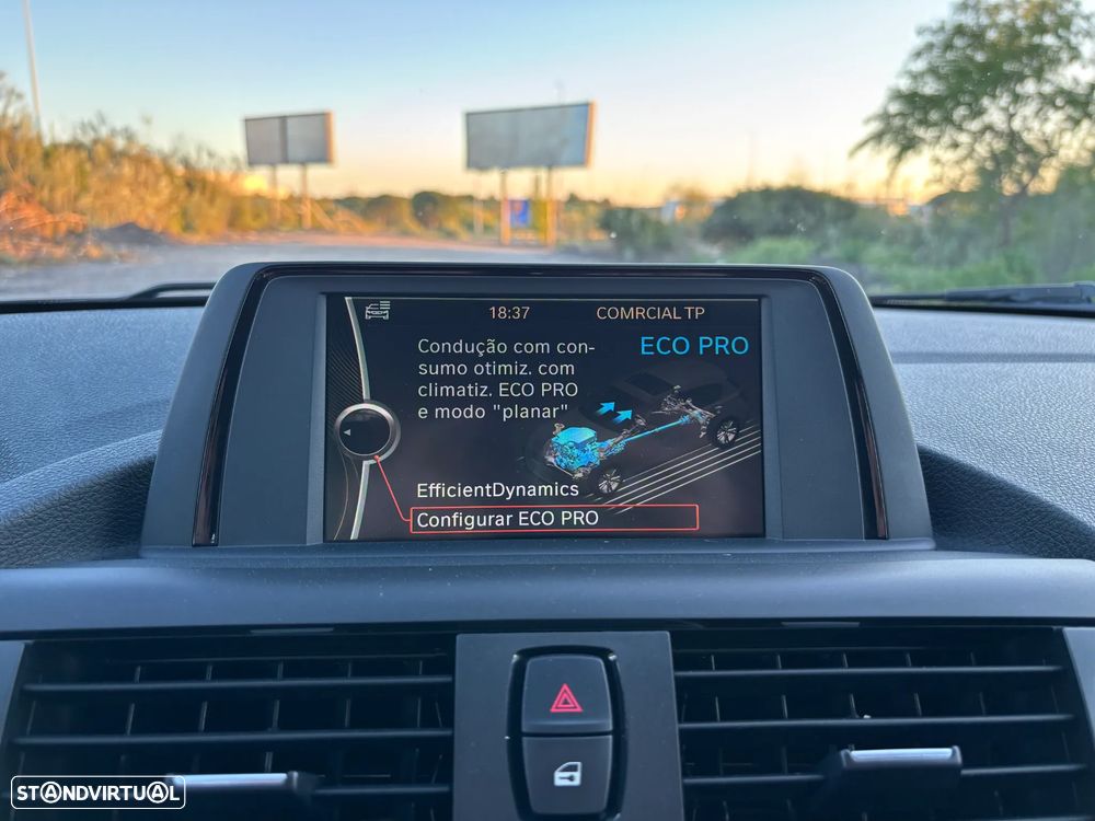 BMW 116 dA Line Sport - 28