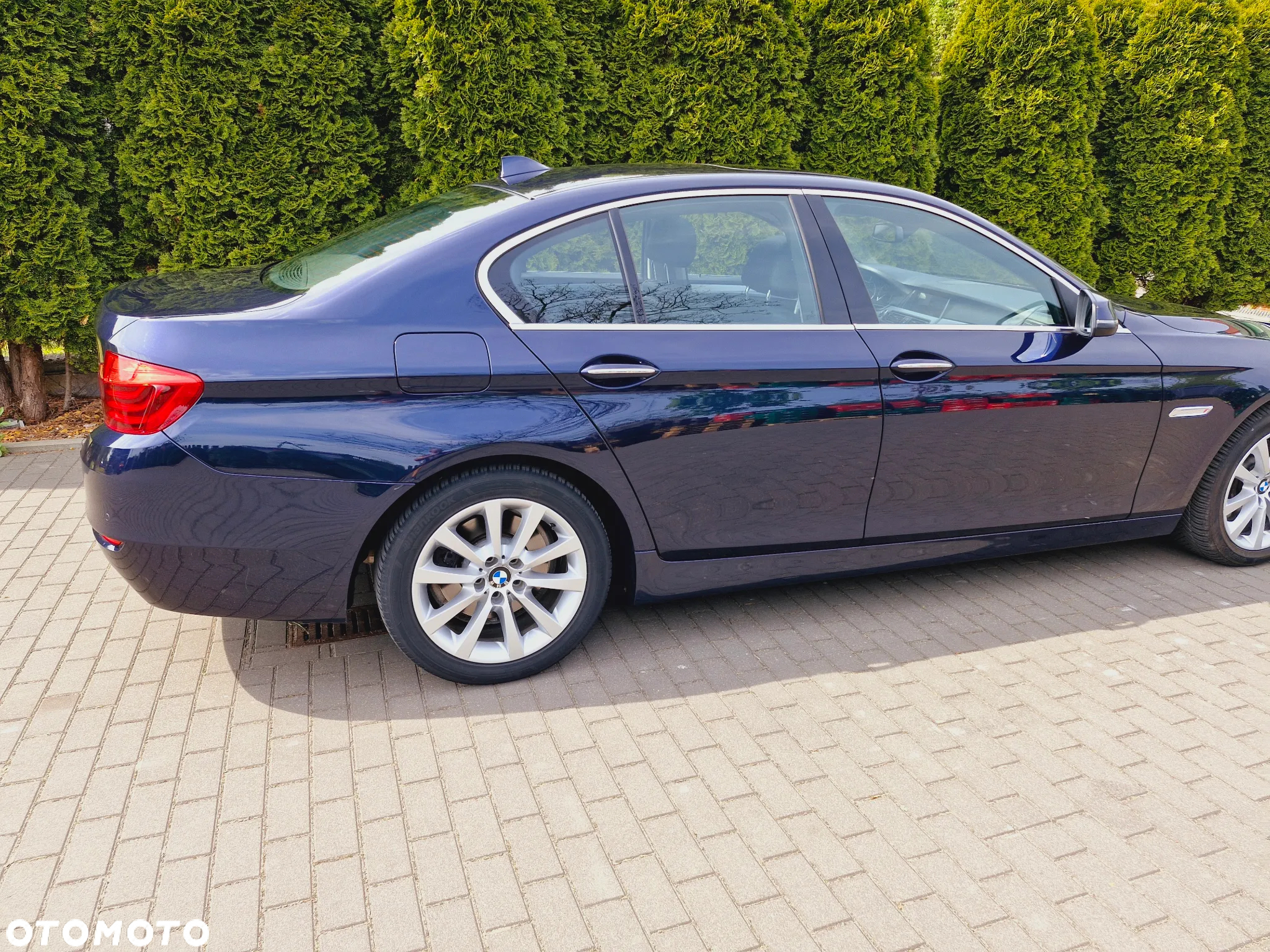 BMW Seria 5 528i xDrive - 10