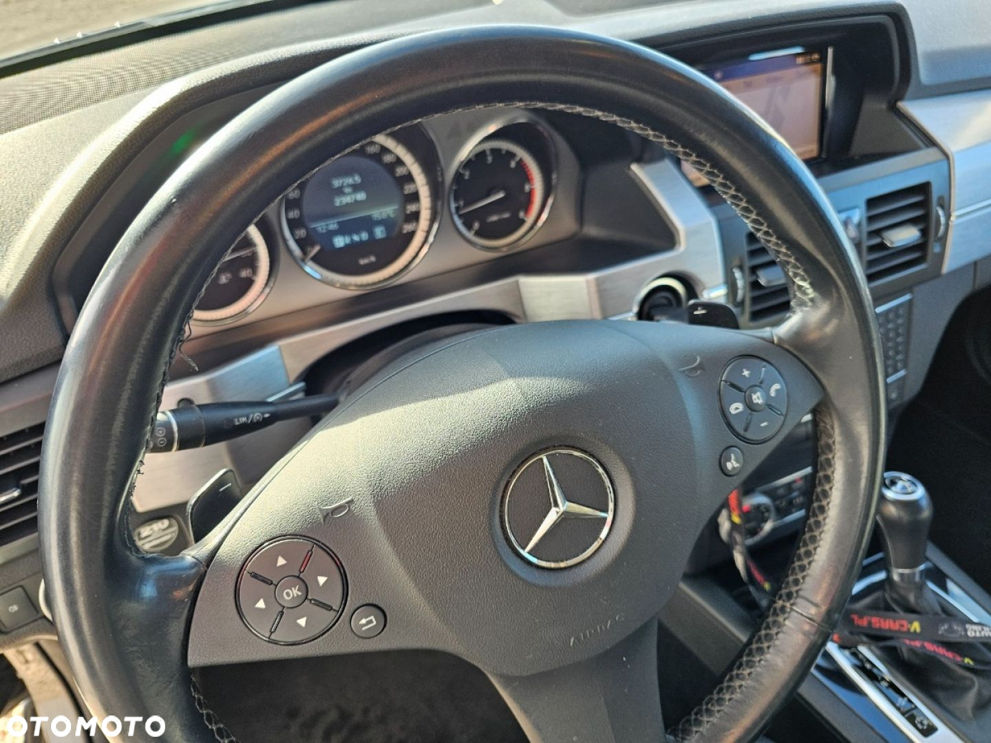 Mercedes-Benz GLK - 12