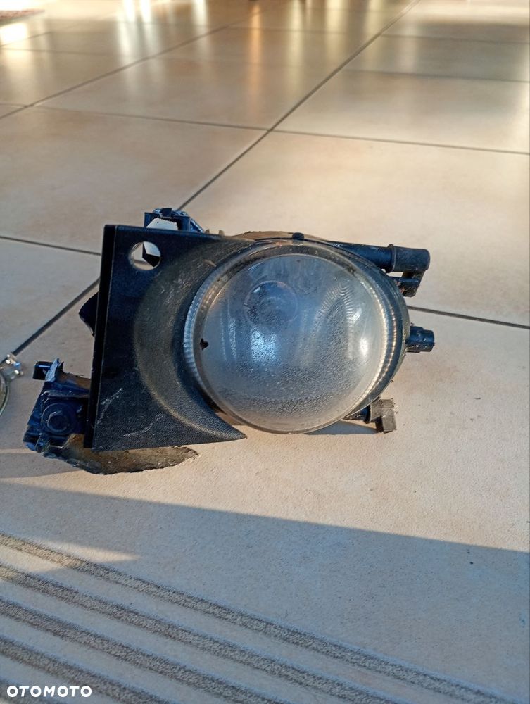 Halogen lewy BMW e39 polift - 5