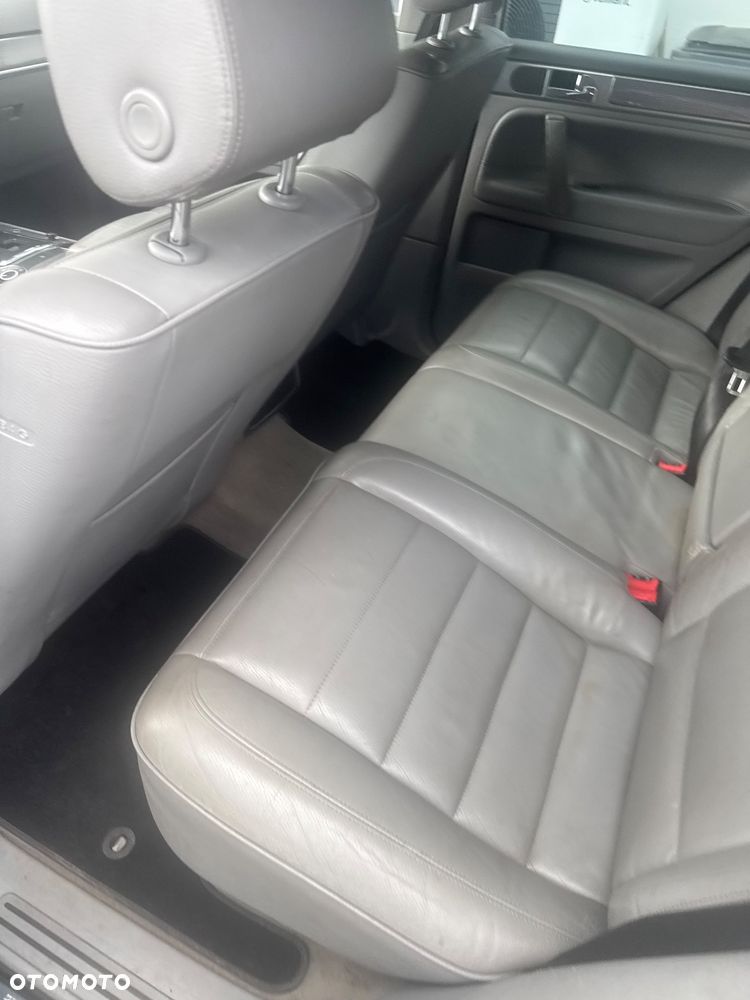 Volkswagen Touareg - 23