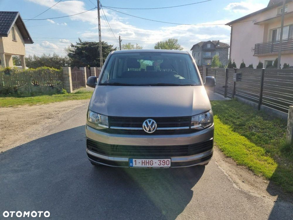 Volkswagen Multivan - 2