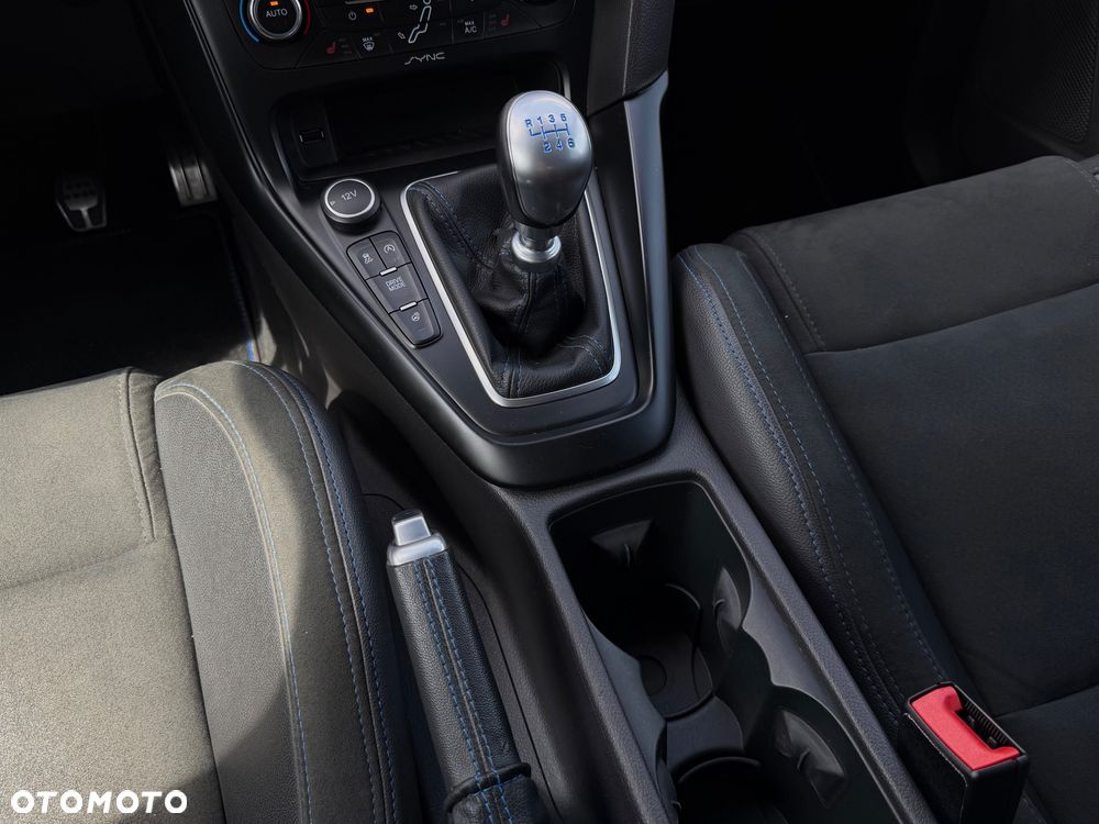 Ford Focus 2.3 EcoBoost S&S Allrad RS - 16