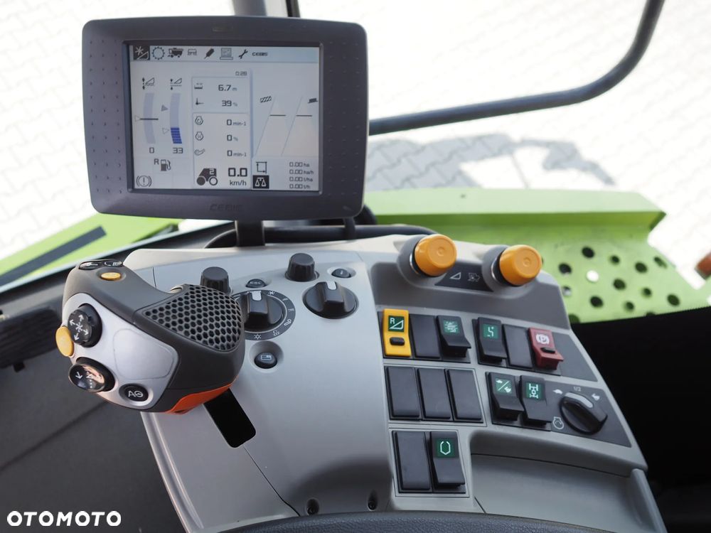 Claas Lexion 740 4x4 + V680 - 7