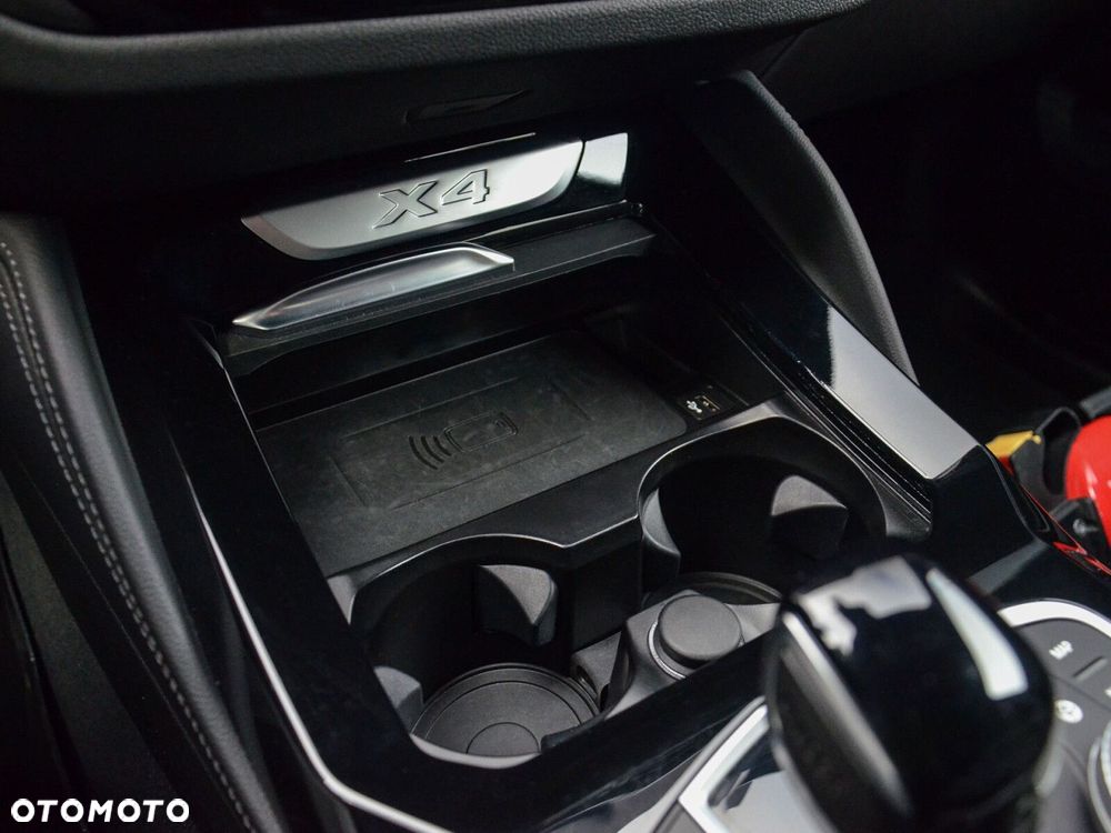 BMW X4 - 26