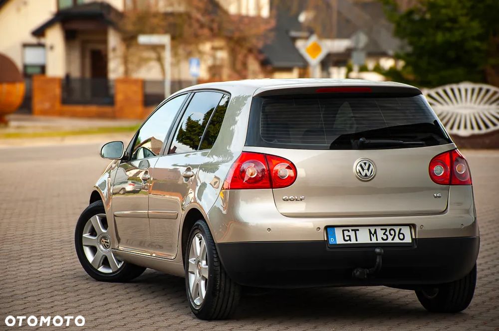 Volkswagen Golf 1.6 United - 13