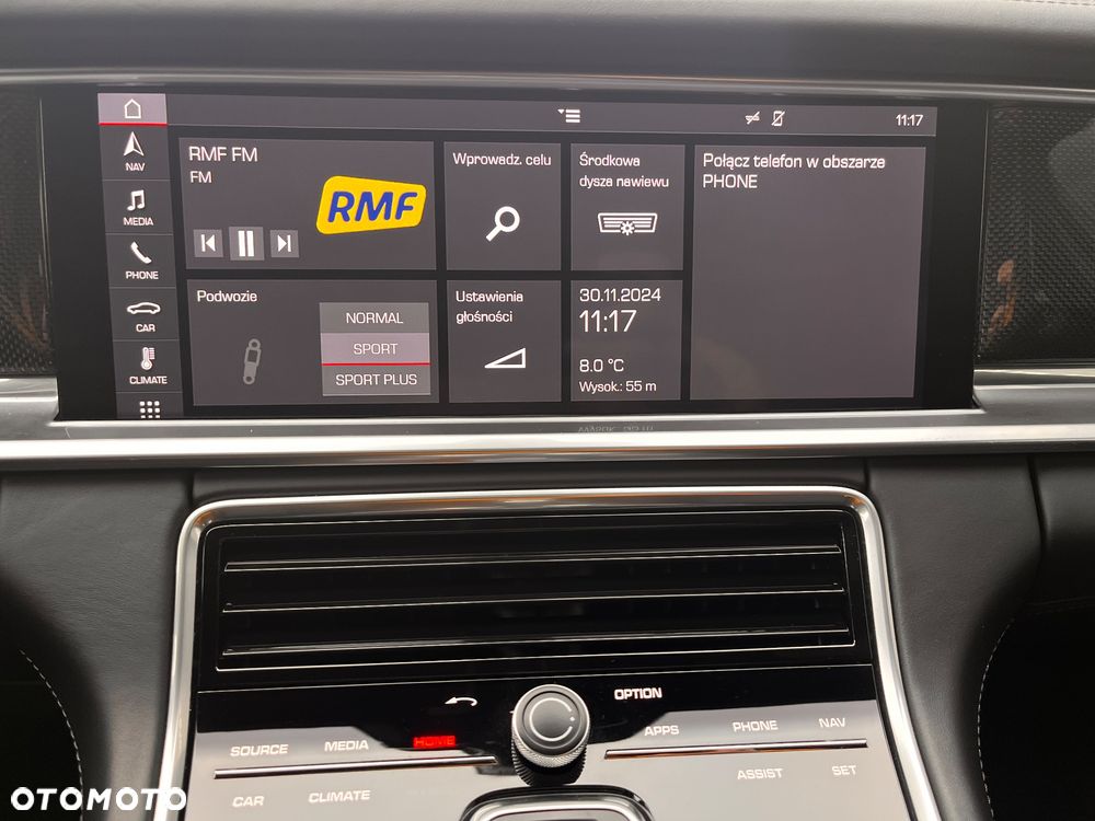 Porsche Panamera 4 - 29