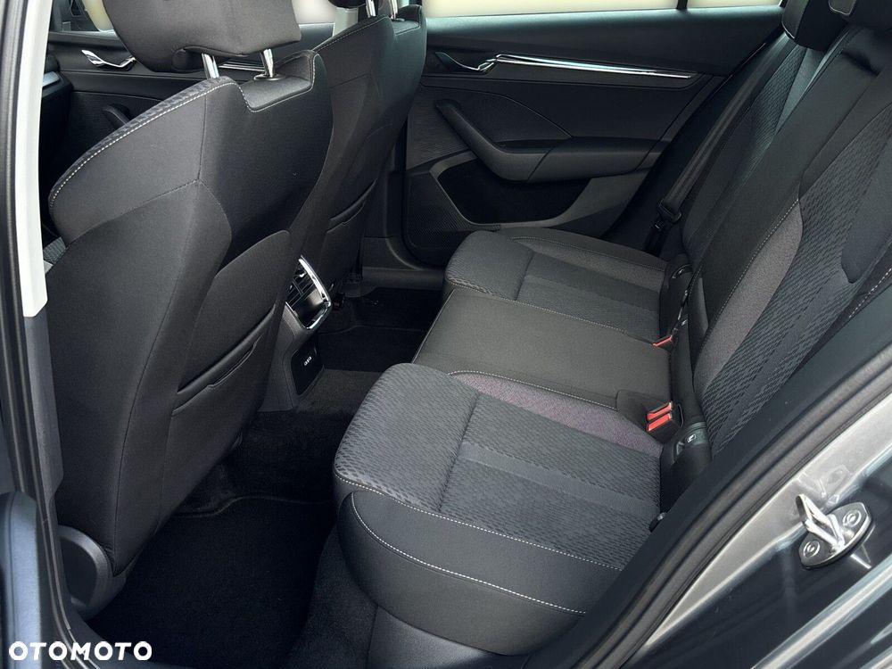 Skoda Octavia 2.0 TDI Style DSG - 12