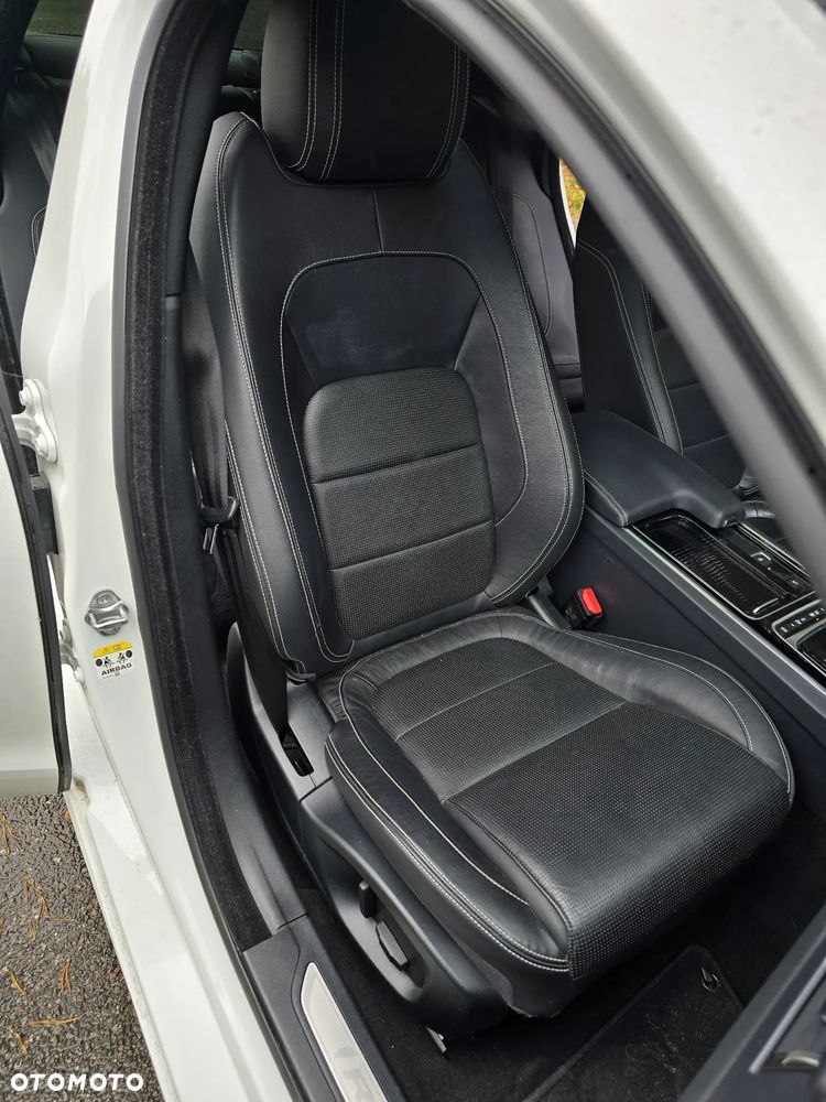 Jaguar XF 2.0 i4D AWD R-Sport - 21