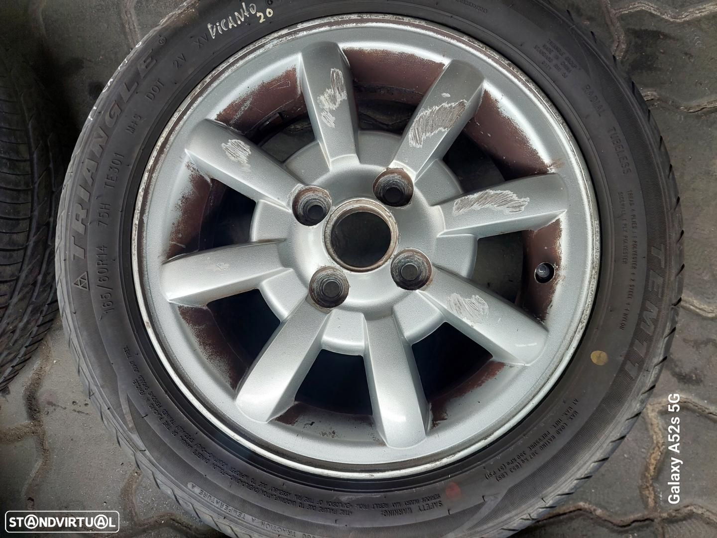 Jantes Kia R15 com pneus 165/60 furação 4x100 - 3