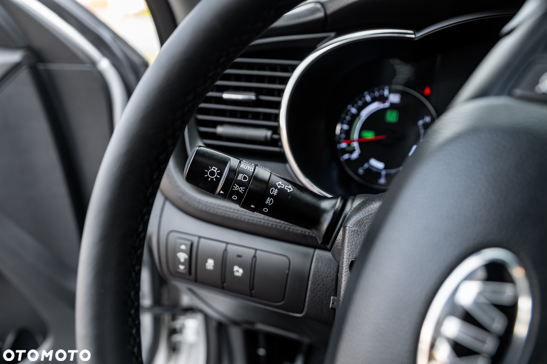 Kia Optima 2.0 Hybrid XL - 29