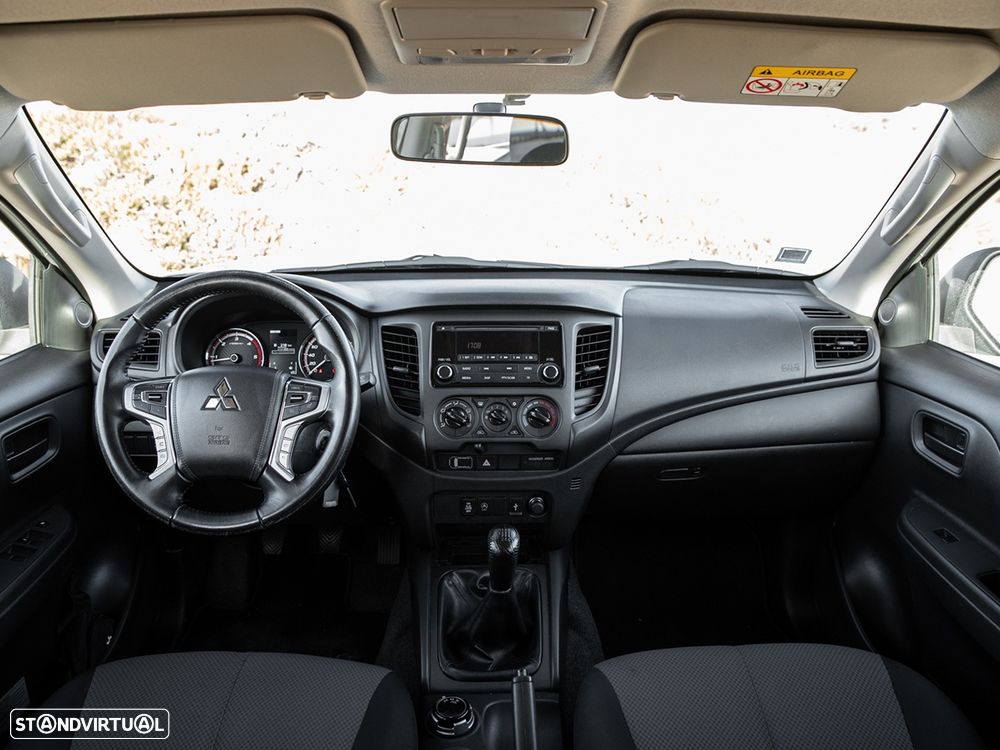 Mitsubishi L200 2.3 DI-D Space Cab Invite 4WD - 18