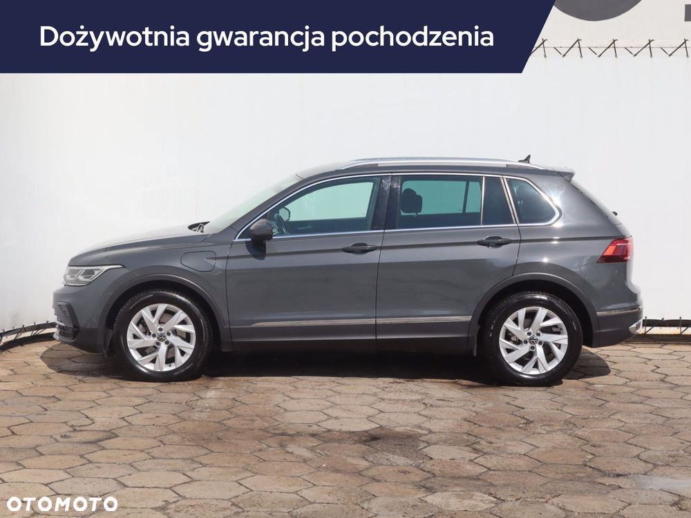 Volkswagen Tiguan - 4