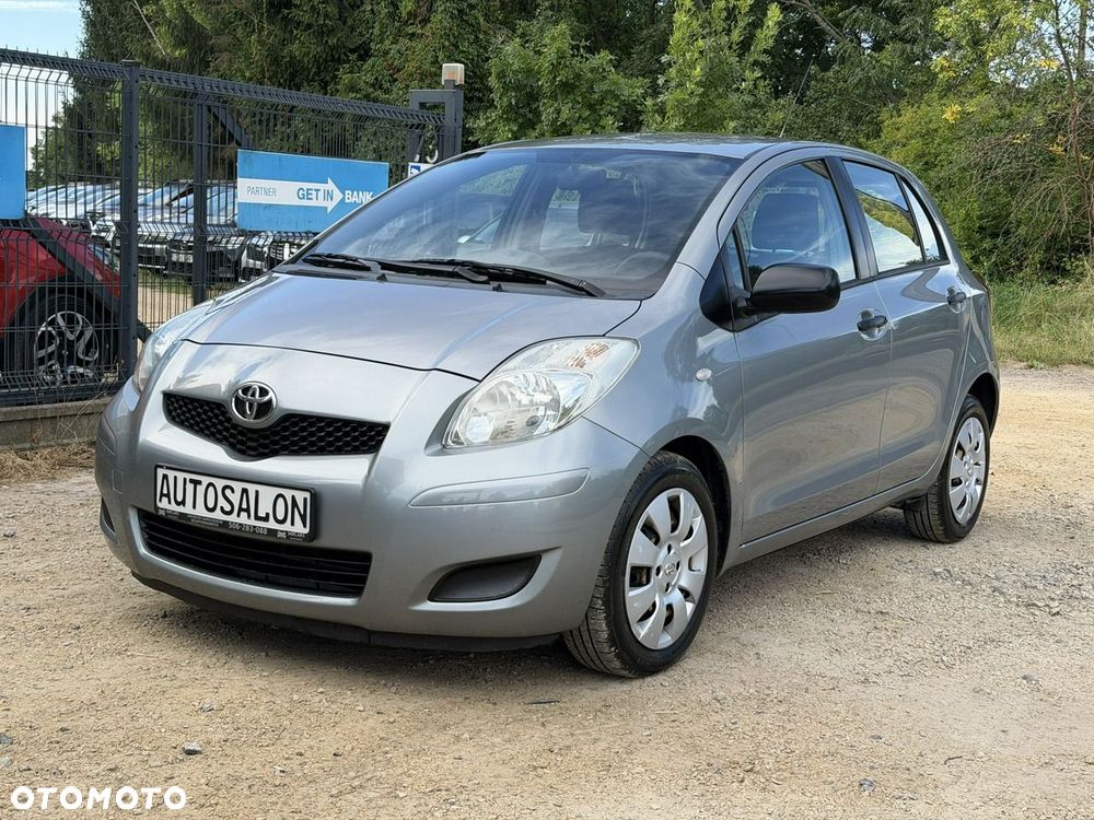 Toyota Yaris - 2