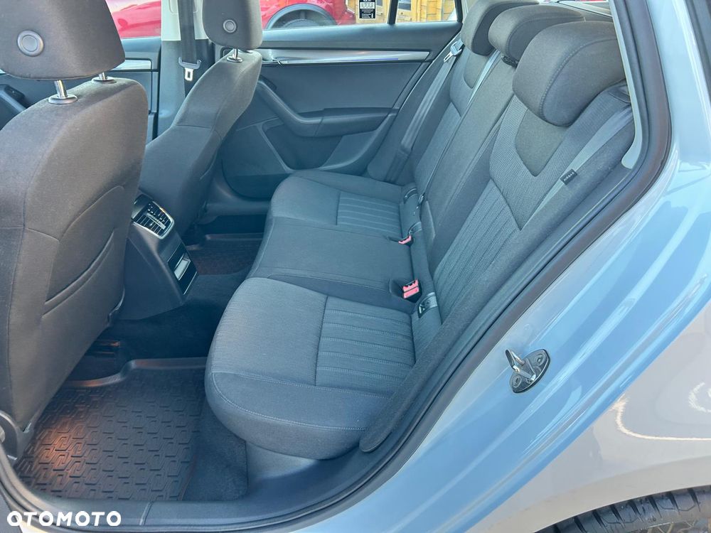 Skoda Octavia 2.0 TDI DSG Selection - 24