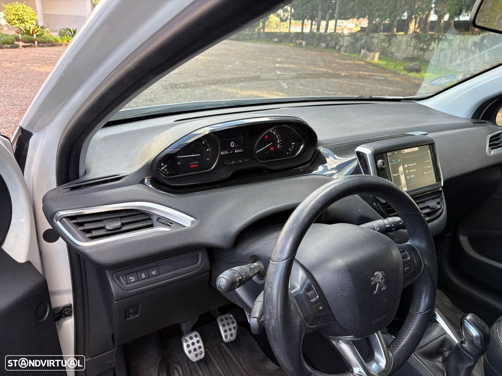 Peugeot 208 1.6 e-HDi Active - 8