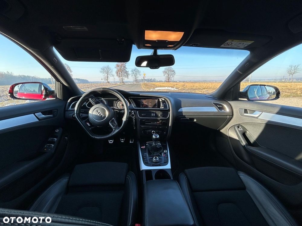 Audi A4 Avant 2.0 TDI DPF S line Sportpaket - 13