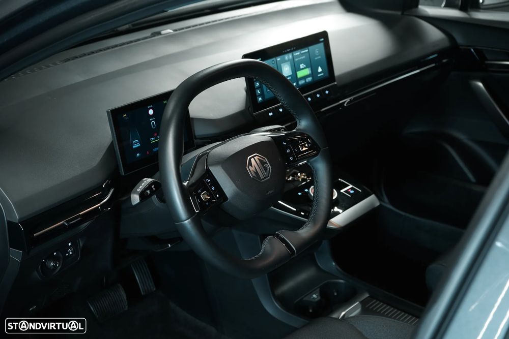 MG MG4 64 kWh Luxury - 18