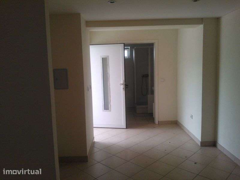 Apartamento T1 em Coimbra - Grande imagem: 2/9