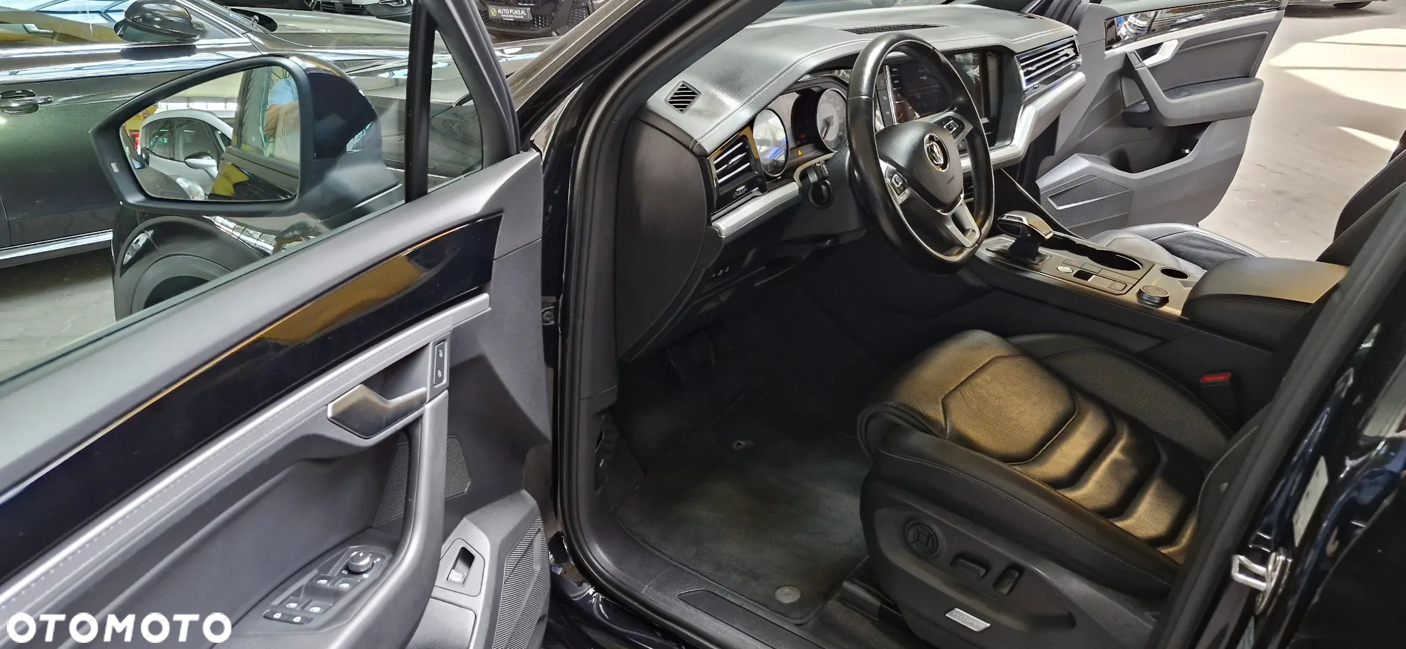 Volkswagen Touareg 3.0 V6 TDI SCR 4Mot Elegance - 11
