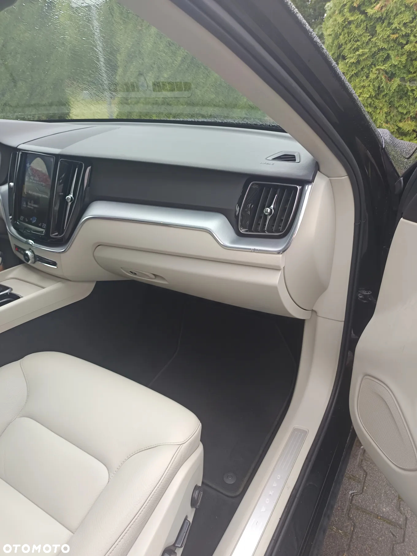 Volvo XC 60 T5 AWD Momentum - 12