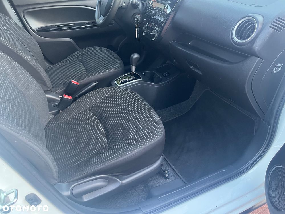 Mitsubishi Space Star 1.2 Invite CVT - 27