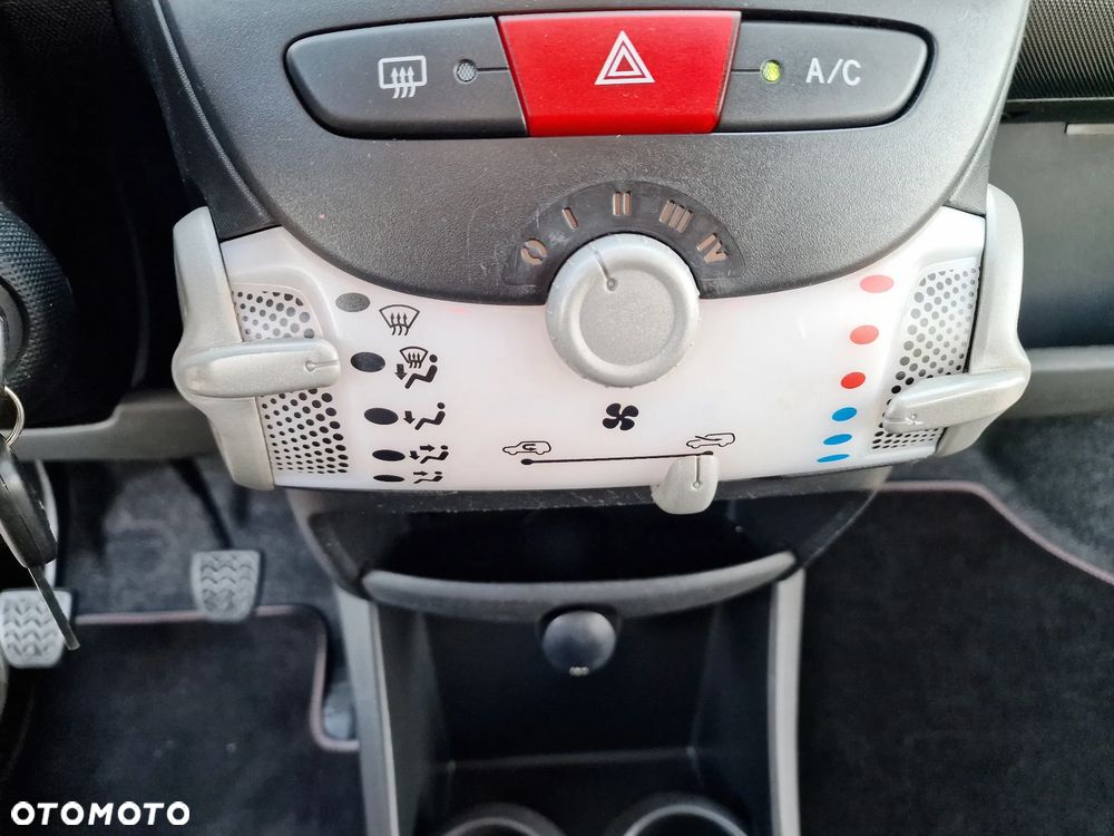 Peugeot 107 68 Style - 36