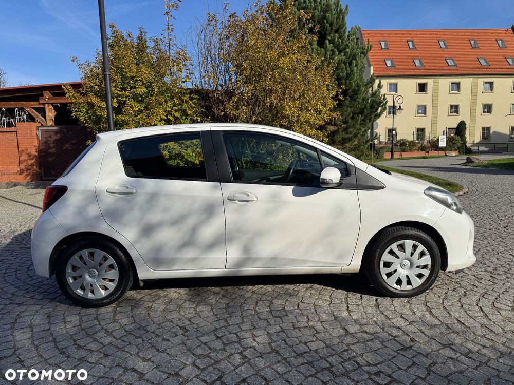 Toyota Yaris 1.33 Active EU6 - 4