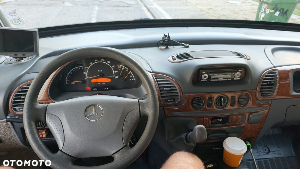 Mercedes-Benz Pilote - 10