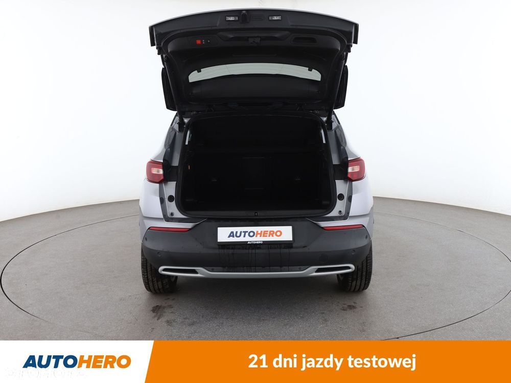 Opel Grandland X - 16