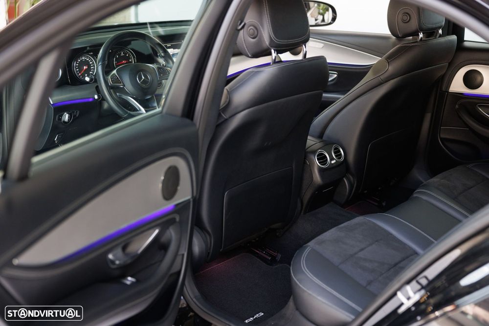 Mercedes-Benz E 220 d AMG Line - 18