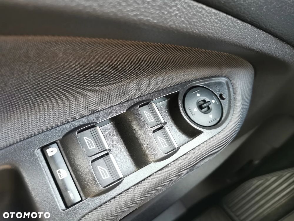 Ford C-MAX 1.5 EcoBoost Start-Stop-System Titanium - 24