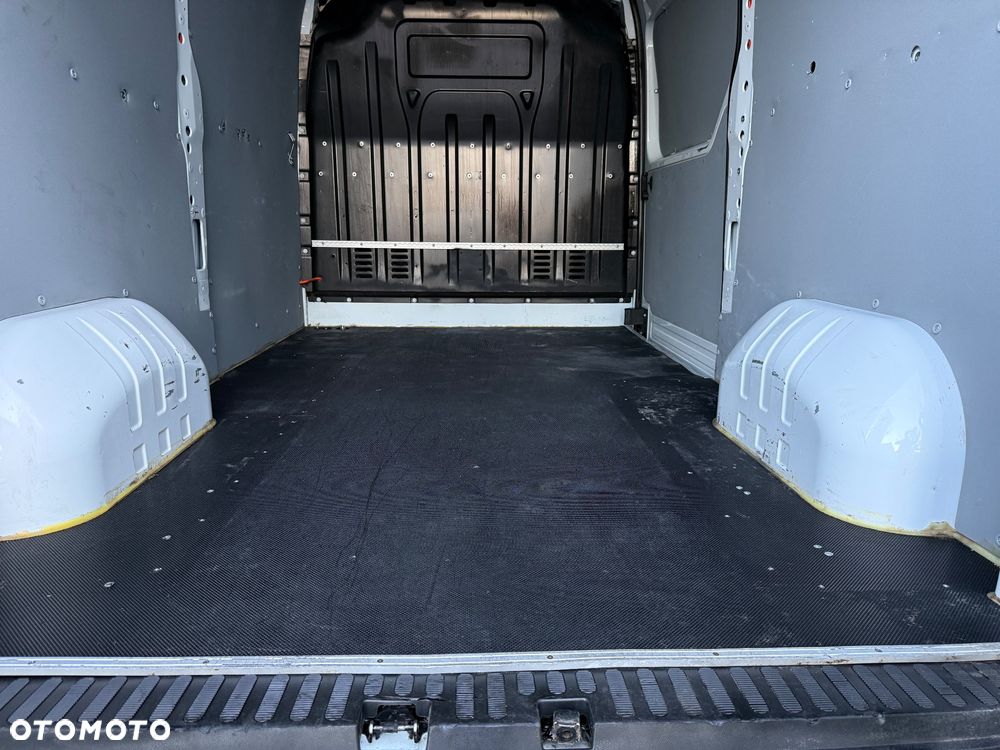 Renault Master - 24