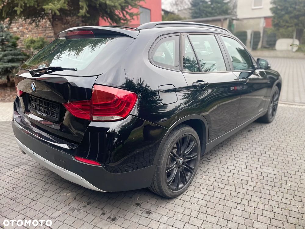 BMW X1 xDrive18d xLine - 10