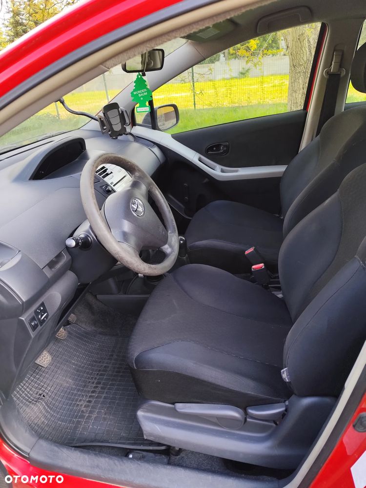 Toyota Yaris - 9