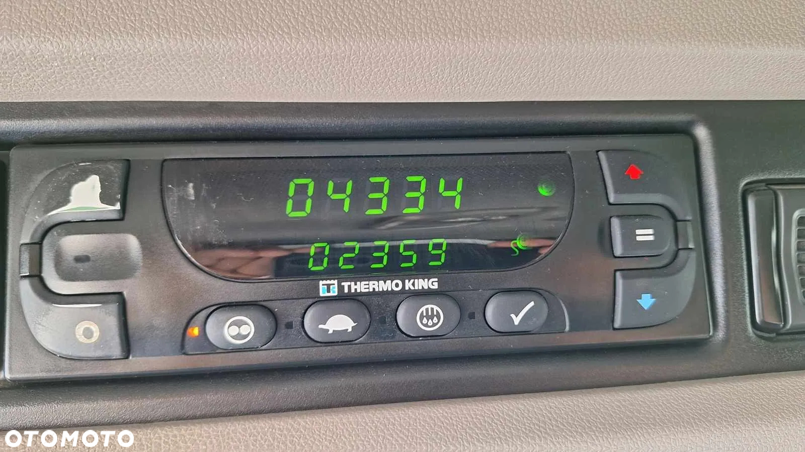 Scania P360 scania po kontrakcie złotym idealny stan chłodnia mroźnia T-1000R 370Tkm jak nowy 6x2/4 - 38