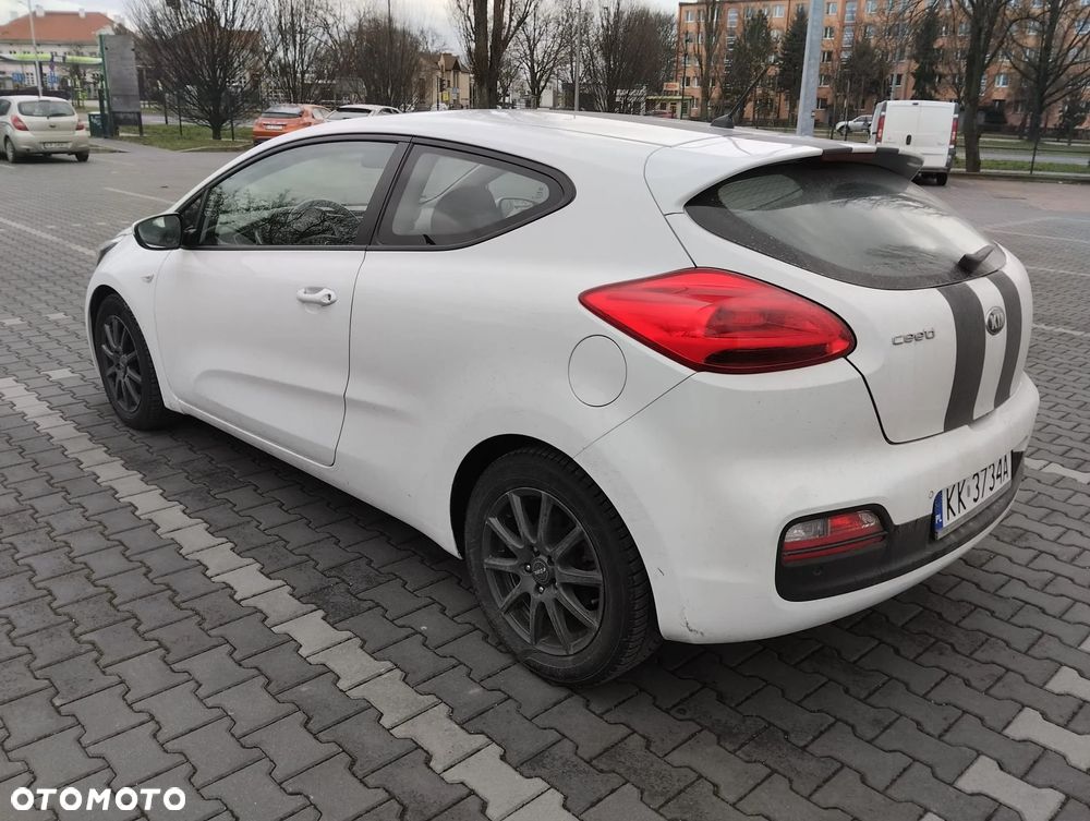 Kia Ceed 1.6 GDI L - 4
