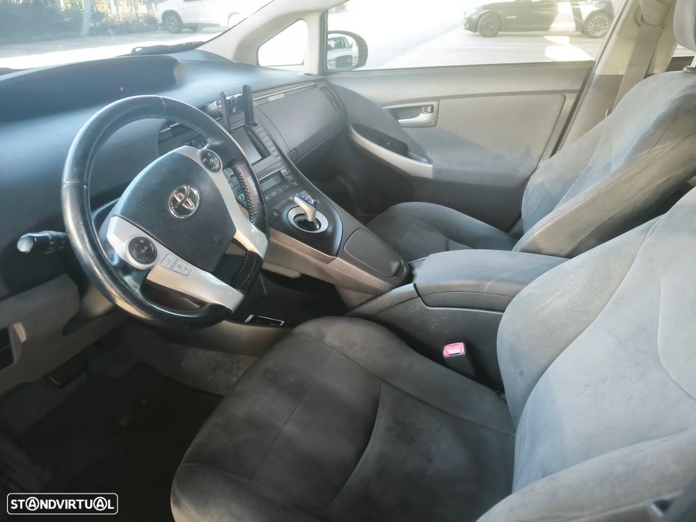 Toyota Prius 1.8 Premium+GPS - 4