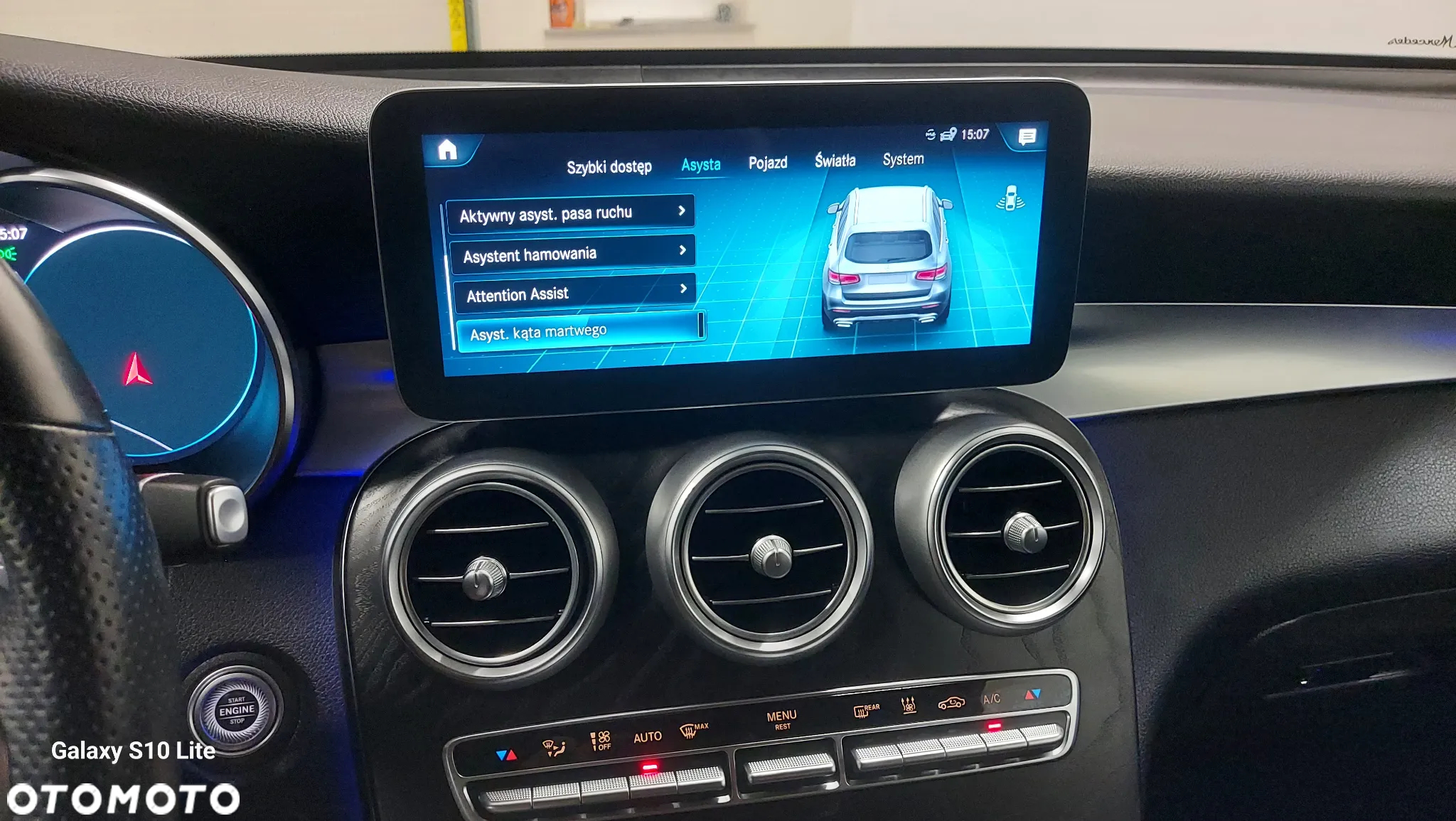 Mercedes-Benz GLC 300 d 4Matic 9G-TRONIC AMG Line Plus - 23