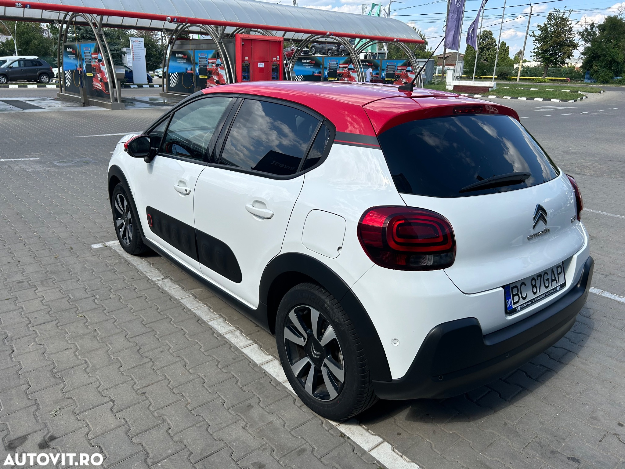 Citroën C3 1.2 PureTech S&S EAT Shine - 3