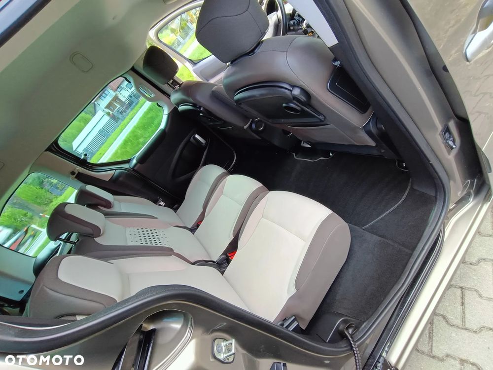 Citroën Berlingo Multispace BlueHDi 100 FEEL - 17