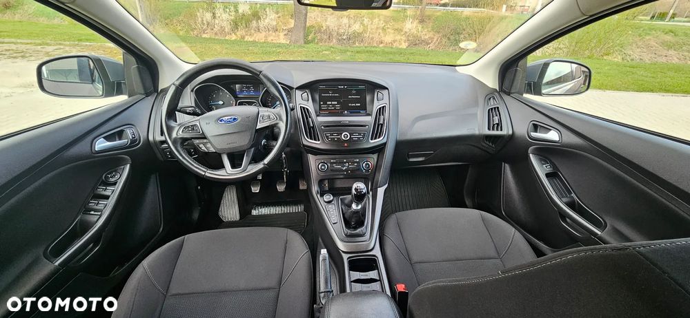Ford Focus - 19