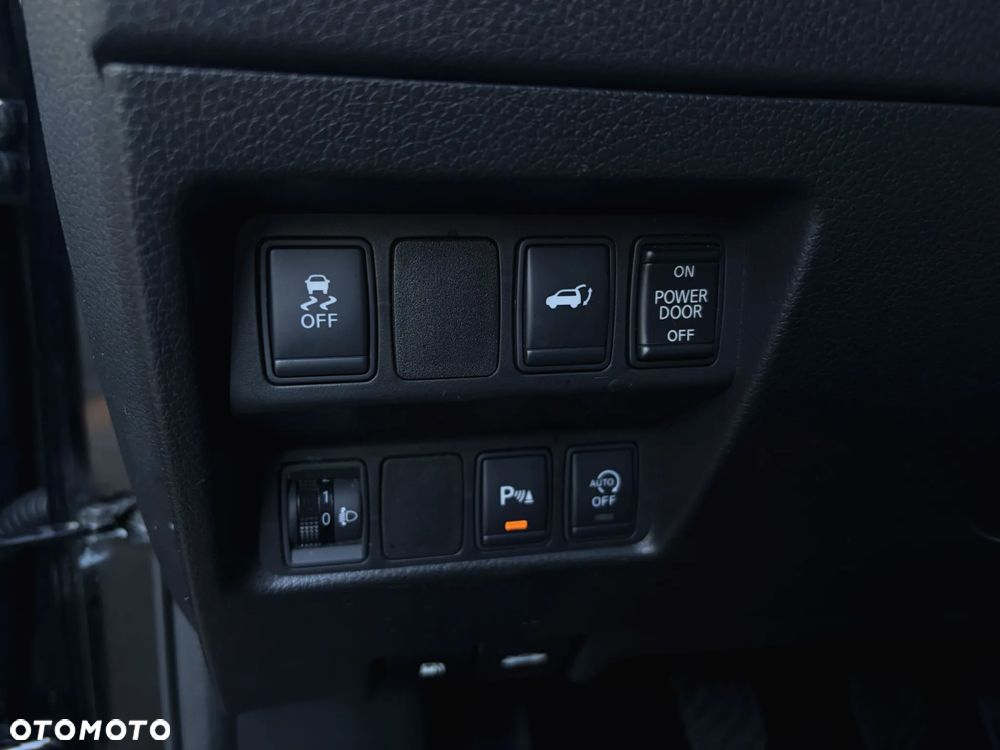 Nissan X-Trail 1.6 DIG-T N-Connecta - 32