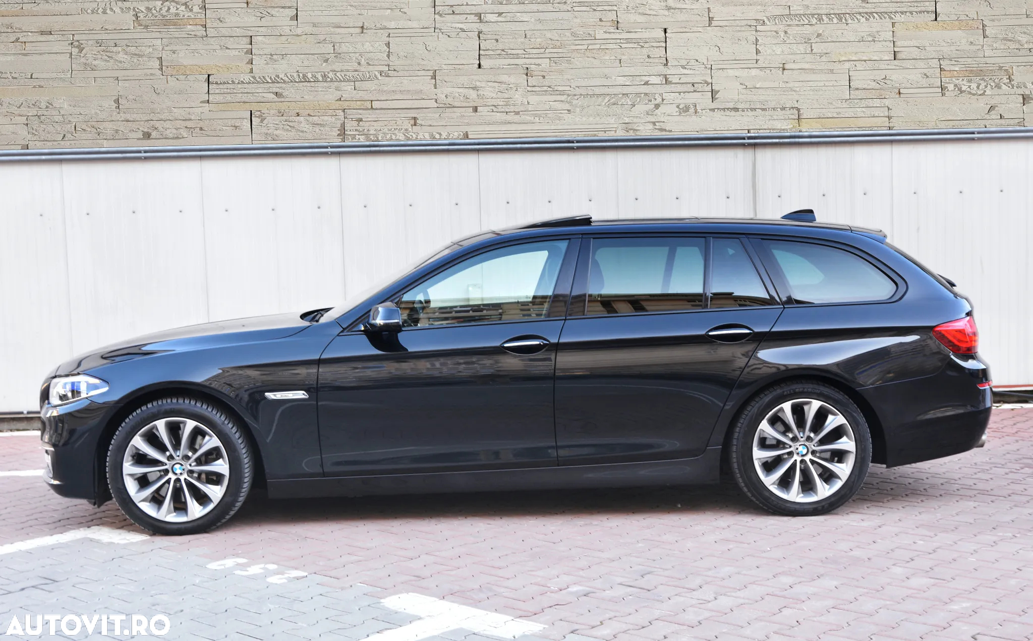 BMW Seria 5 525d xDrive Aut. Modern Line - 25
