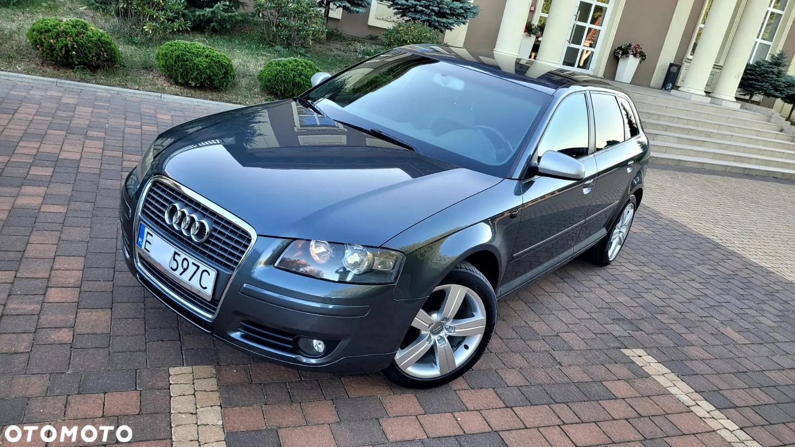 Audi A3 2.0 TDI Sportback DSG Ambiente - 25