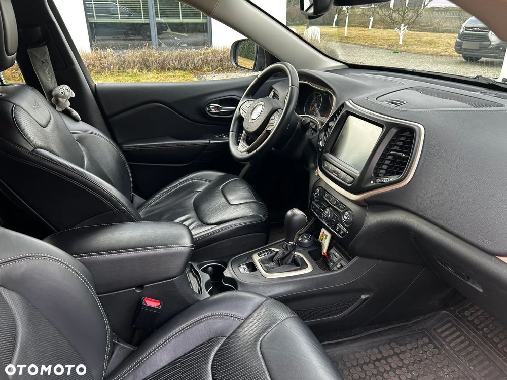 Jeep Cherokee 2.0 MJD Active Drive II Limited - 24