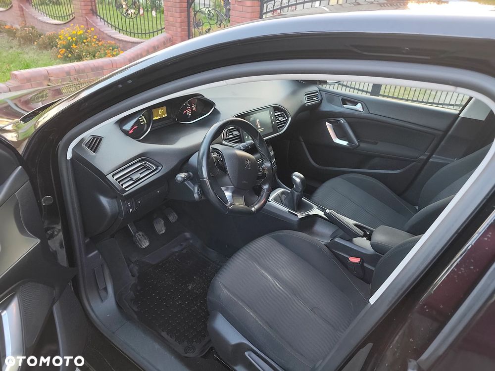 Peugeot 308 - 13