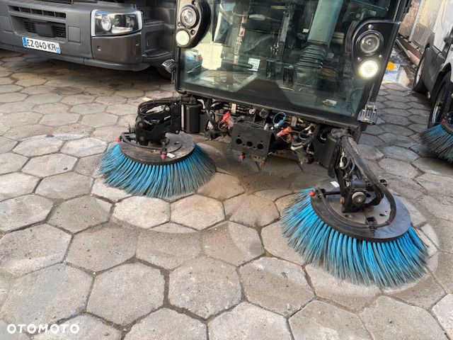 Inny zamiatarka Mathieu MC210 Ravo R2 Euro 6 PM10/PM2.5 - 25